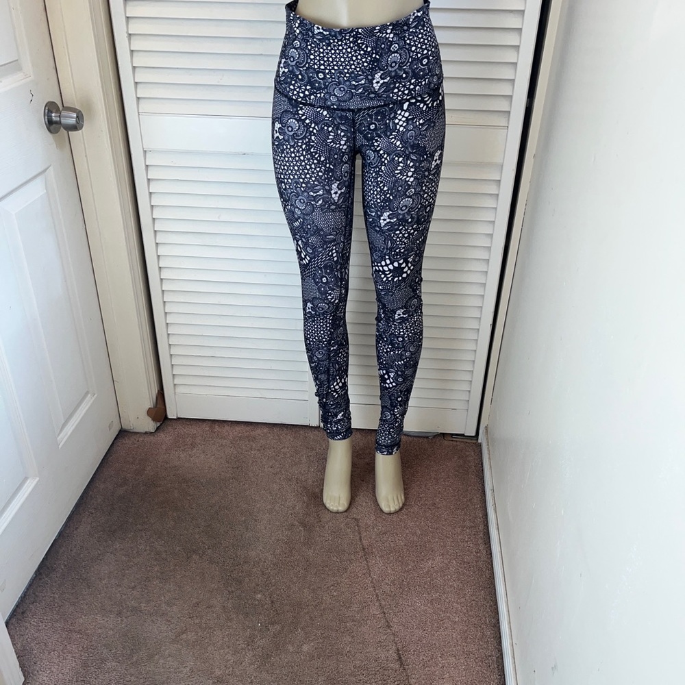 lululemon athletica Black and White Patterned Leggings